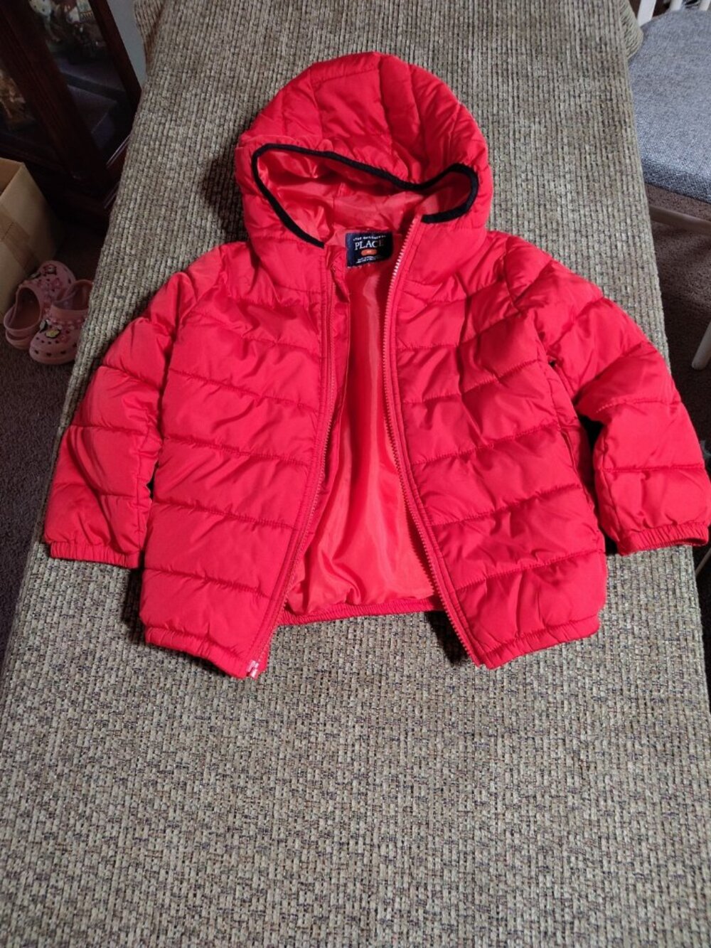 Children's Place Red Puffer Coat Jacket 4T Hooded - Picture 1 of 5